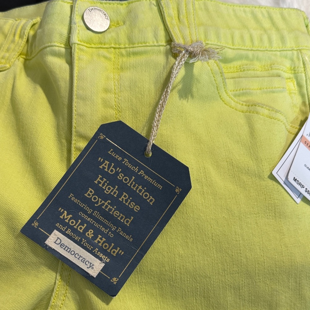 Democracy Women’s Lime Yellow High Rise Cropped Cuffed Jeans Size 2 - Picture 13 of 14